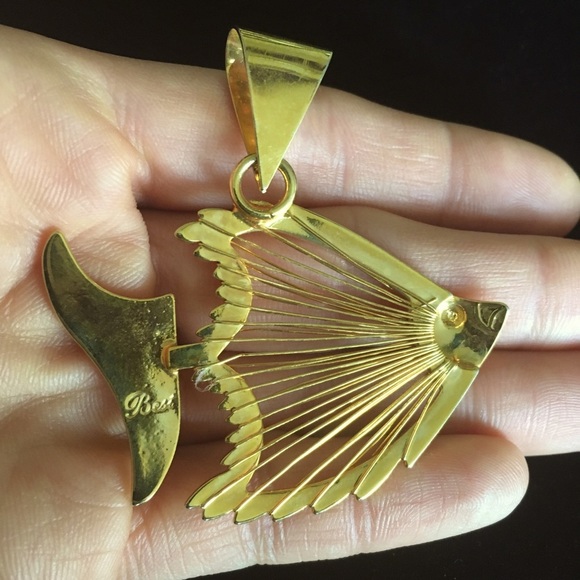 Vintage BEST Fish Pendant - Picture 7 of 9